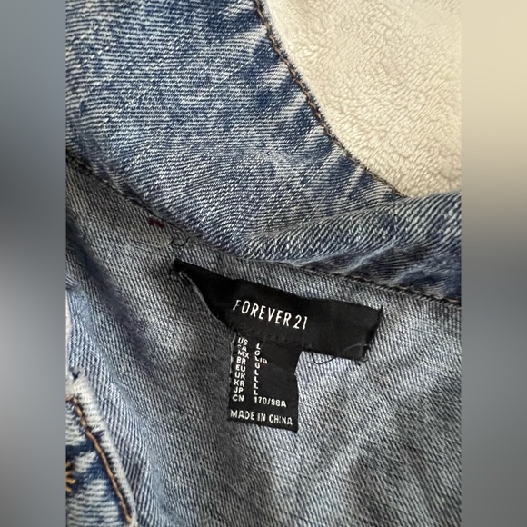 Cropped Jean jacket - Picture 4 of 4